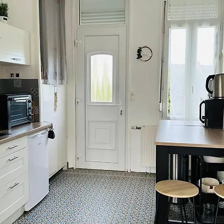 Arlette A 600m De La *