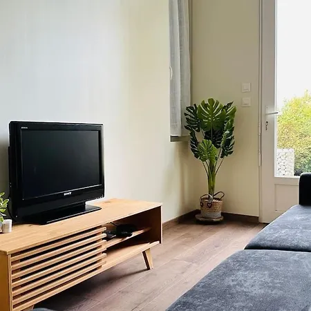 Arlette A 600m De La 펜션 카이유쉬르메르